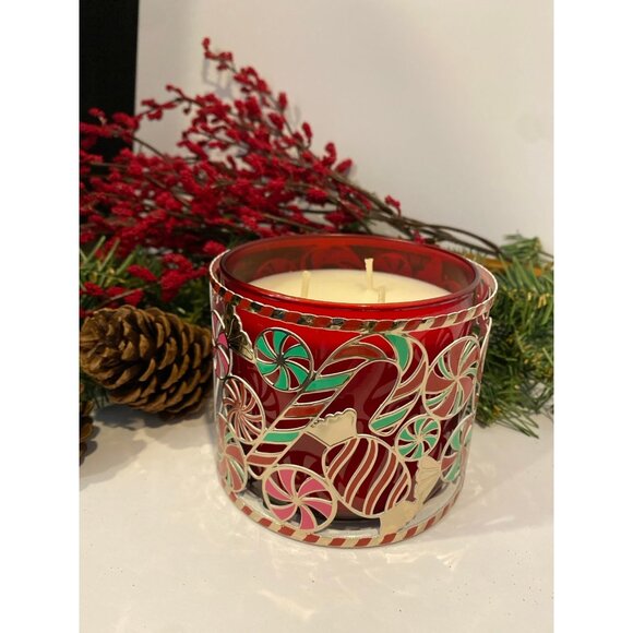 Bath & Body Works Christmas Holiday 3 Wick Candle Holder - Picture 8 of 9